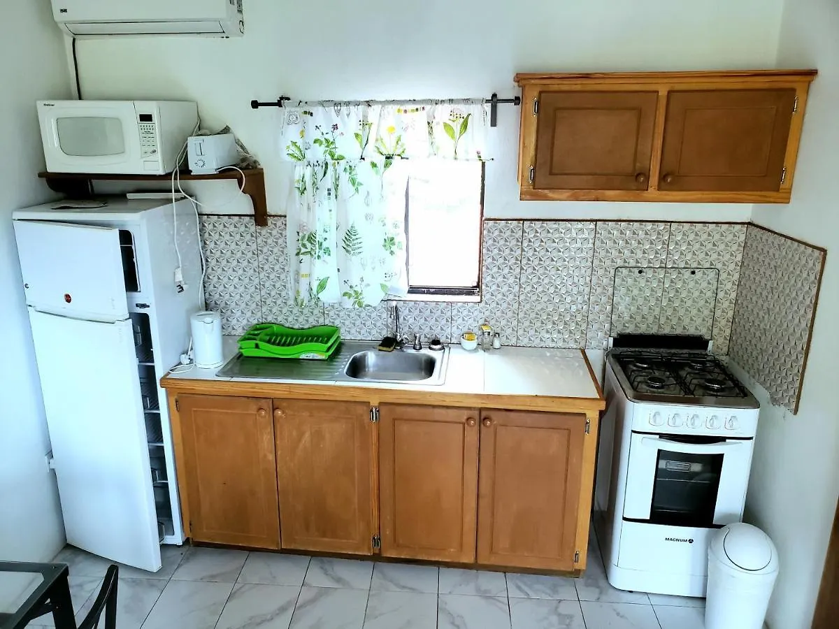 بيت ضيافة Bay View Studio Apartment 3B - Canouan Island Charlestown